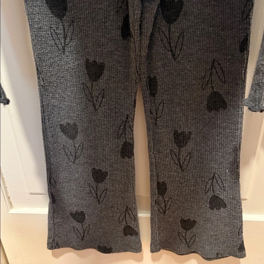 Carters Kids' Dark Gray Heart & Floral Thermal matching Set 4T